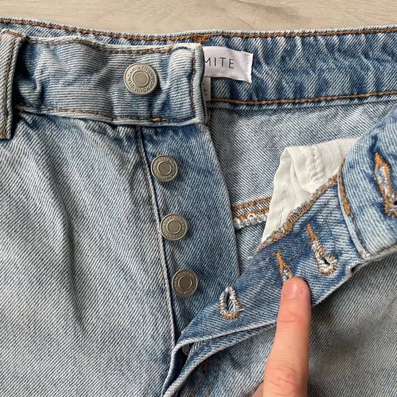 Dynamite Mid Thigh Jean Shorts - Picture 2 of 6